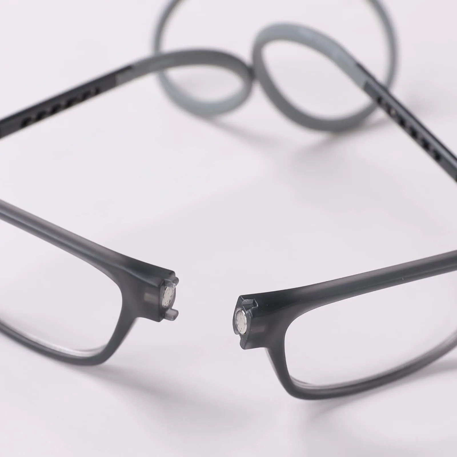 Intellilens Magnetic Reading Glasses For Men & Women For Near Vision | UV Protected | Foldable | Anti Reflection | Lightweight & Portable | Power ( 1.50) | Grey